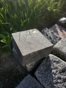 Pflastersteine geschnitten und gesplittet - Französisch - dunkelgrauer Granit